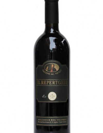 Una bottiglia di Aglianico del vulture Il Repertorio vino rosso al Ristorante Mangio Roma