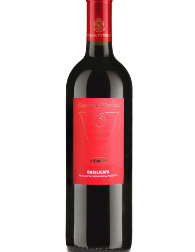 Una bottiglia di vino Rosso Vignali Cantine Venosa Basilicata al Ristorante Mangio Roma